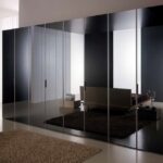 armoire brillante