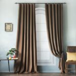 cortinas marrom padrão
