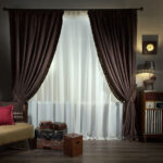 cortinas de chocolate marrom