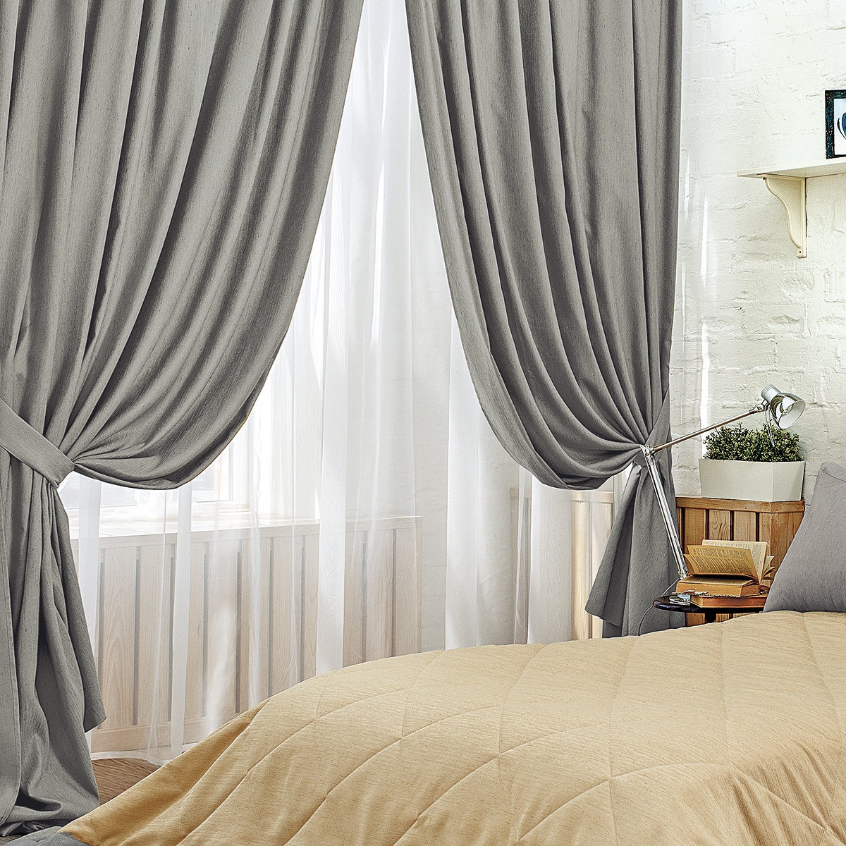 rèm cửa bằng vải tuyn trong phòng ngủ