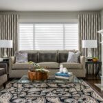 rèm sau ghế sofa hiện đại