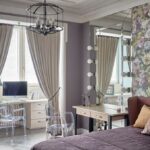 tende beige in camera da letto