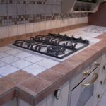 comptoir de cuisine en carrelage
