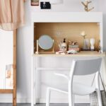 طاولة مكياج مع أفكار تصميم مرآة