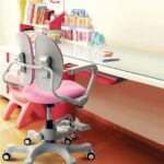 chaise pour photo d'intérieur de première année