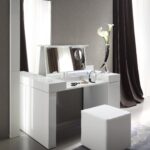 table avec miroir rabattable