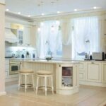 Rideaux viennois pour une grande cuisine