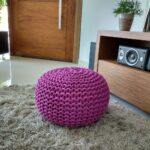 pouf in maglia rosa