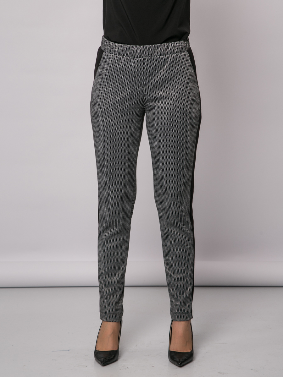 die Hose nach unten verengen