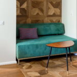 canapé vert dans l'aperçu des idées d'intérieur