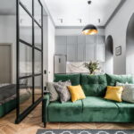 canapé vert dans les options de design d'intérieur