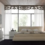 lambrequin ajouré dans la chambre