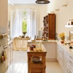 tende bianche in cucina lunghe