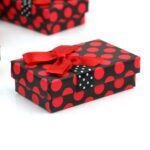 hiasan kotak polka dot