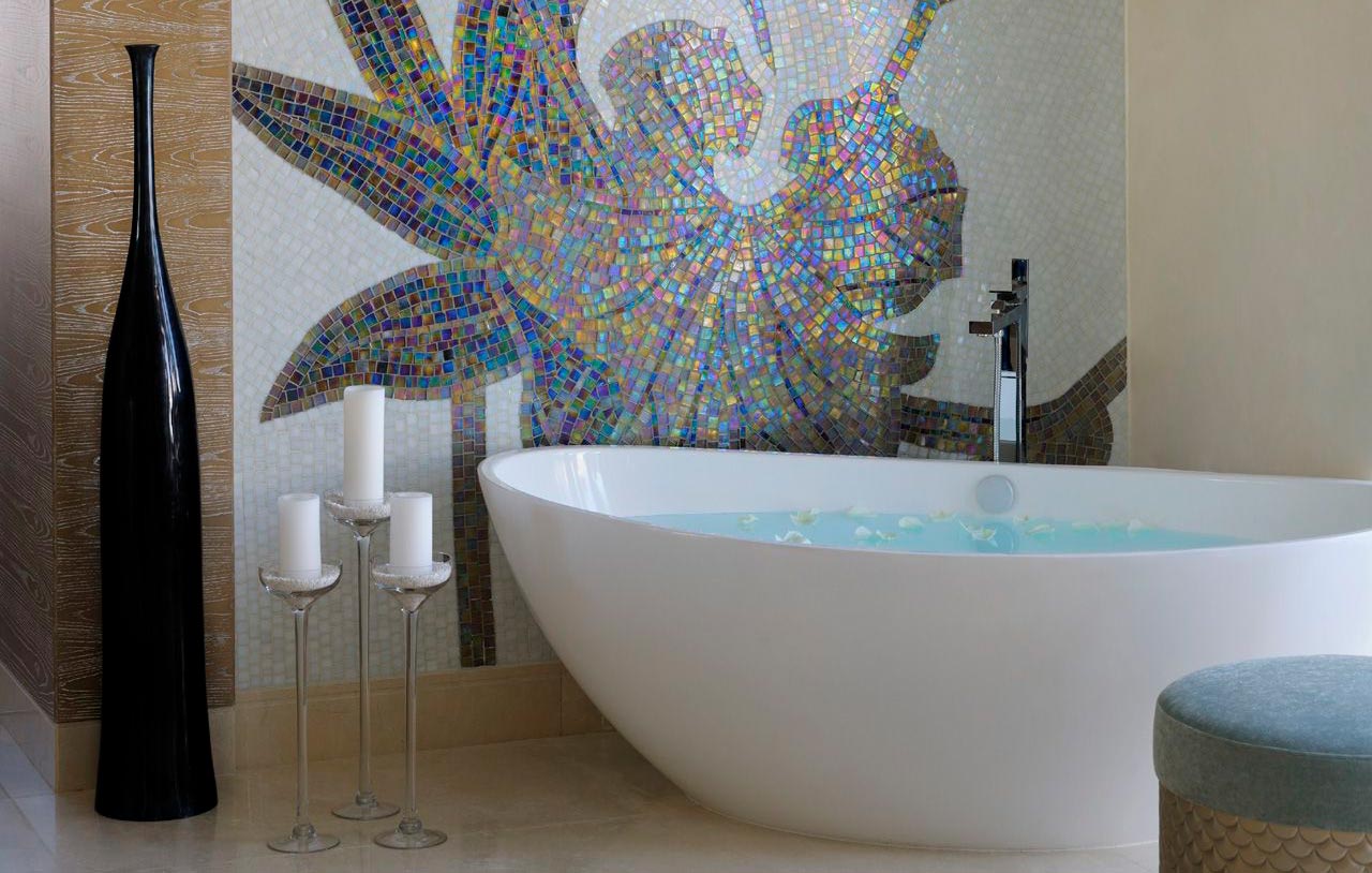 mosaïque dans la salle de bain