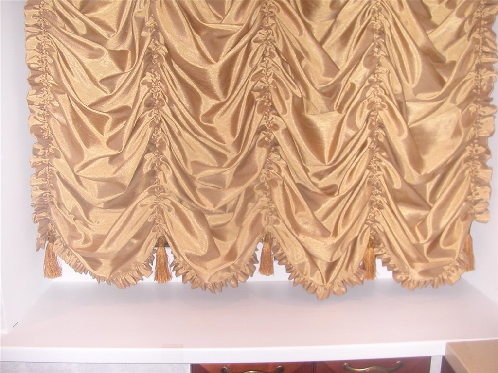 structure de rideaux français