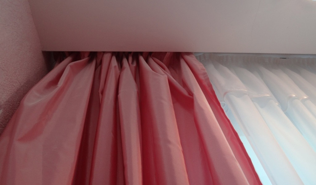 barra de cortina para cortinas con ideas de diseño de techo tensado