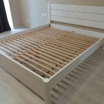 cama com opções de fotos de ripas
