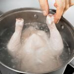 poulet à l'eau chaude