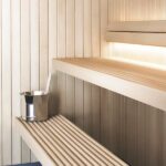 Regale in der Badewanne