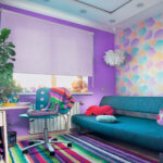 volets roulants dans la chambre violette