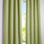 rideaux verts lisses