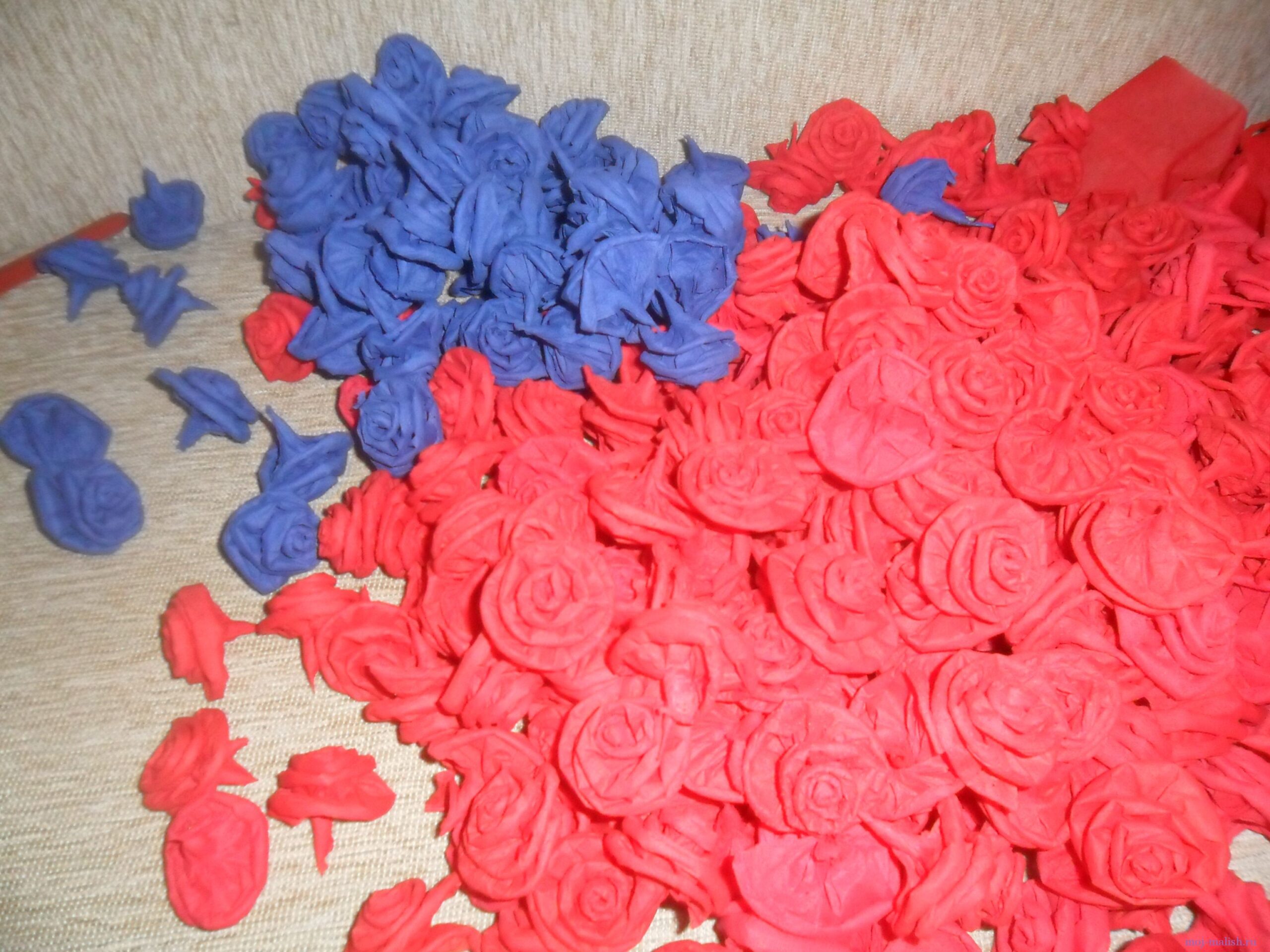 roses en papier bicolore