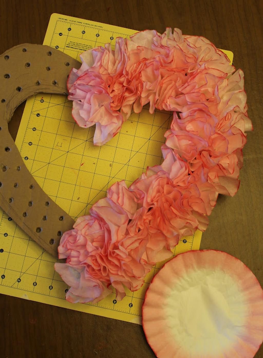 coller le cadre avec des roses