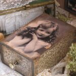 box shabby chic avec une fille