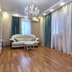 langsir pada cornice yang tersembunyi