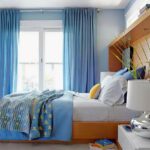 gordijnen blauw op blauw in de slaapkamer