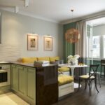 rideaux dans la cuisine-salon vert