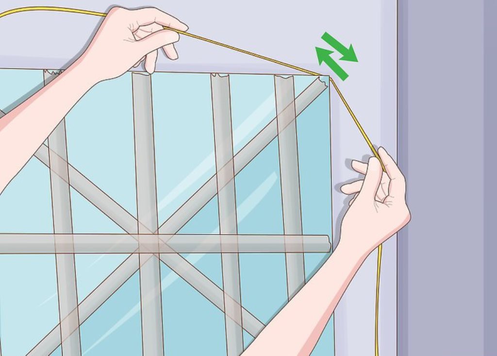 retirer le miroir sur du ruban adhésif double face