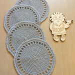 knitted stand for hot decor ideas