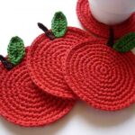 knitted stand for hot photo decoration