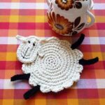 knitted stand for hot options