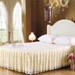 tulle colorato beige in camera da letto