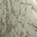 tulle colorato con maniche