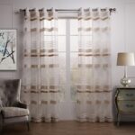 tulle colorato con riga orizzontale