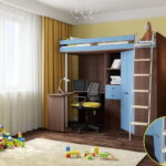 cama alta com foto do interior da mesa de trabalho