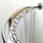 tringle à rideau de salle de bain