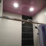 Options de tringle à rideau de salle de bain