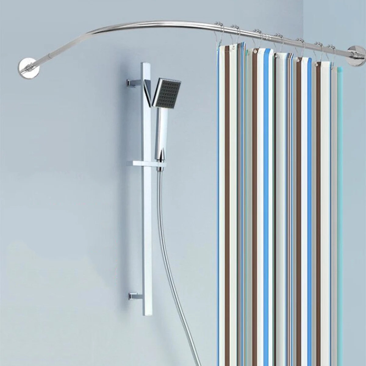 photo de conception de tringle à rideau de salle de bain