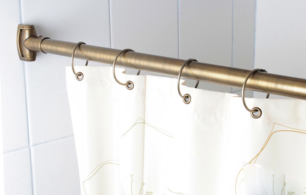 tringle pour rideaux dans la décoration photo de la salle de bain