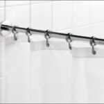 tringle pour rideaux dans les types de photo de salle de bain