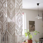 photo de décoration de rideaux en macramé