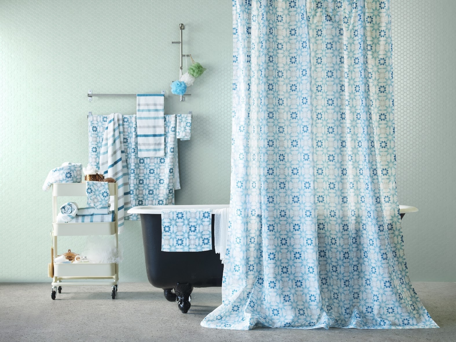 cortina de tela para foto de baño