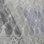 tulle brodé transparent