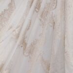 tulle brodé à motifs