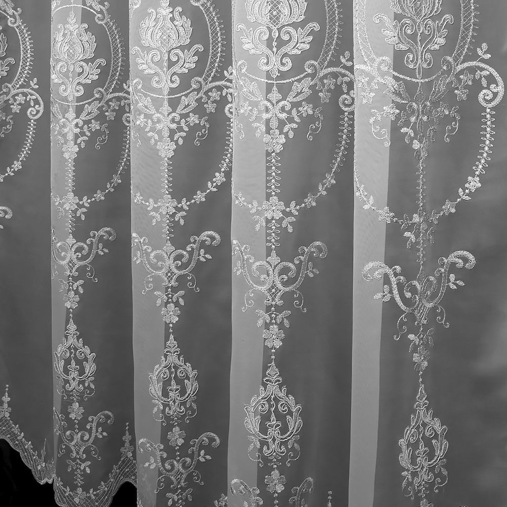 tissus de tulle avec broderie